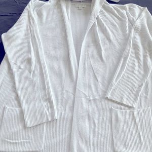 Barefoot Dreams Hooded Cardigan. White. Size 1x. Like new.